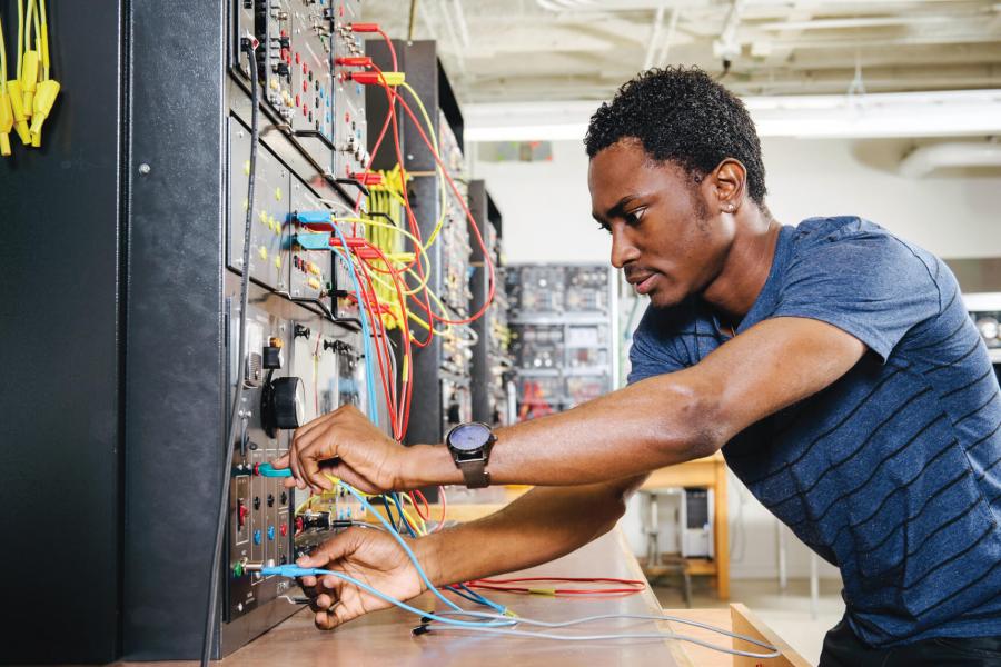 KNUST BSc. Computer Engineering cut off points & requirements 2023